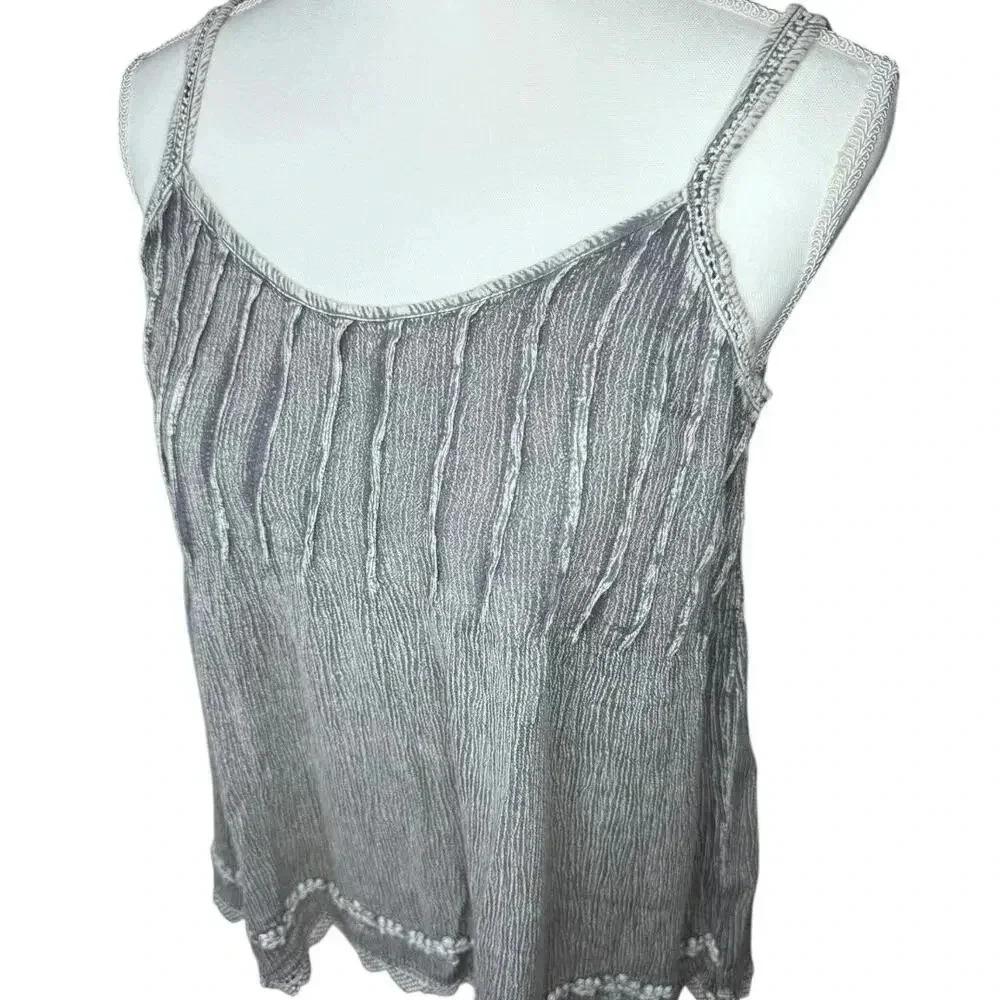 Earthbound Grey Tank with Crochet Hem - NWT - Size Small - Picture 2 of 4